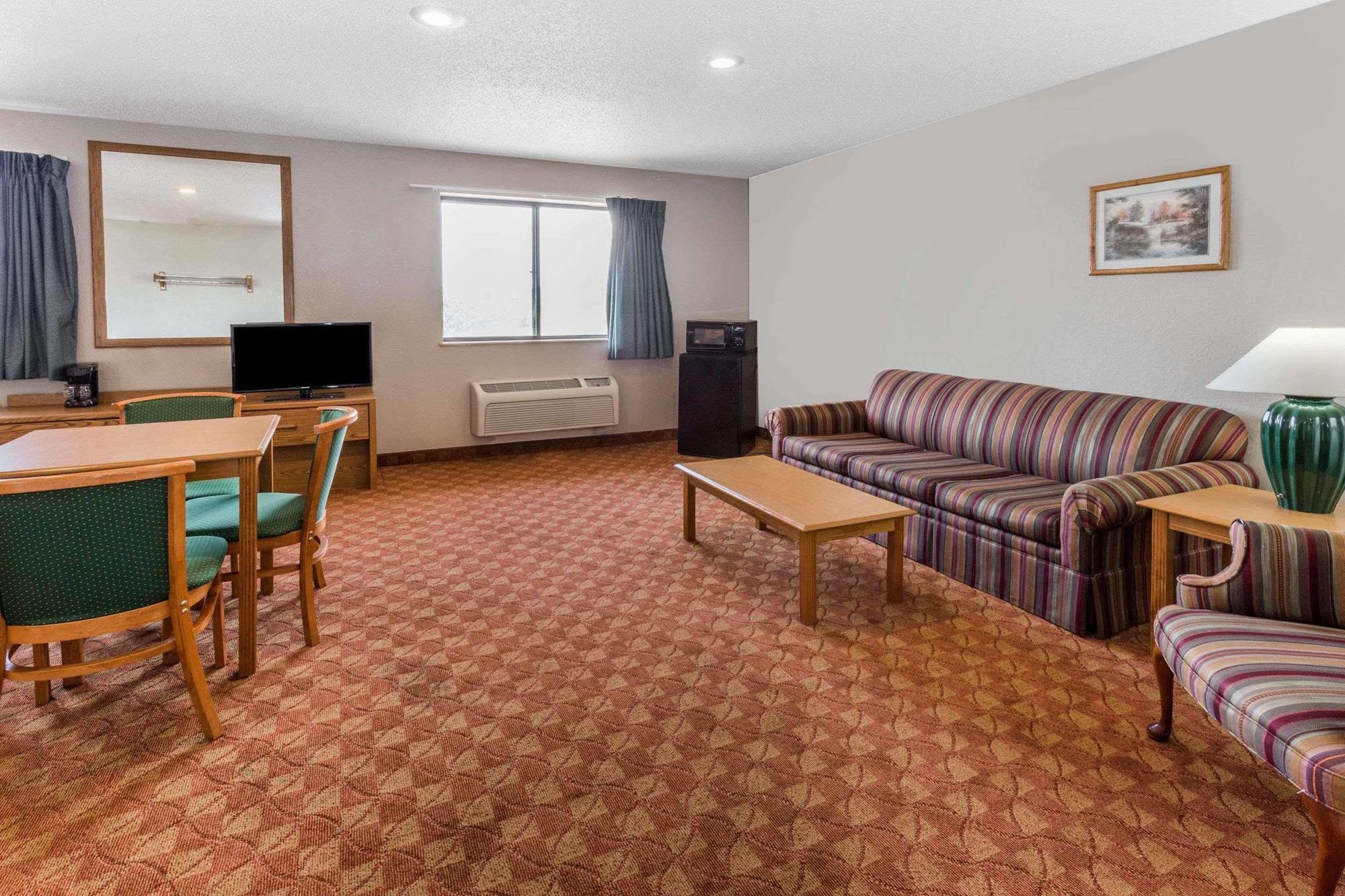 Hotel Super 8 By Wyndham St. Charles Saint Charles Esterno foto